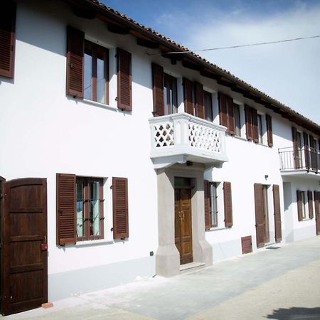 Agriturismo Monbertola Govone Buitenkant foto